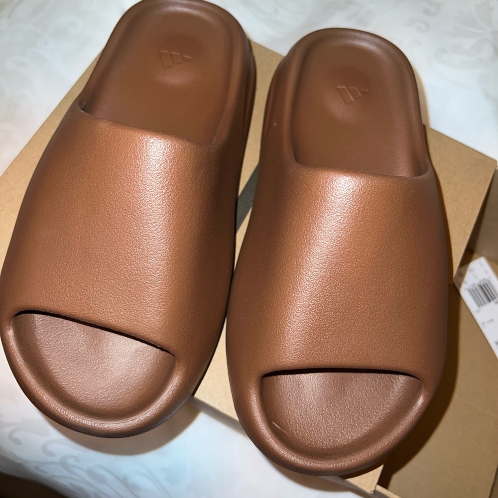 Yeezy Slide